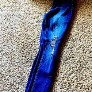 Ripped jeans size 3 and color blue